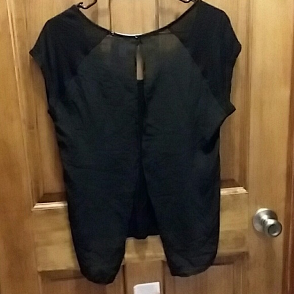 Top - Picture 3 of 5